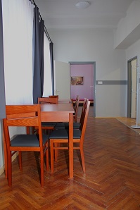 Liget Szálló, Uzsa