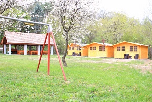 Liget Szálló, Uzsa
